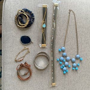 Lot of jewelry